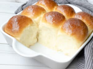 Condensed Milk Dinner Rolls | An Off Grid Life