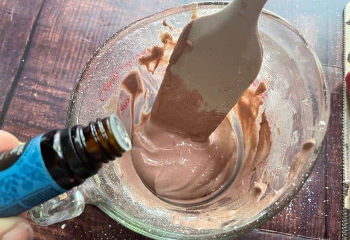Adding essential oils to calamine lotin.