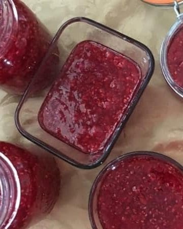 How to Make No-Cook Jam text overlay on collage of jam images