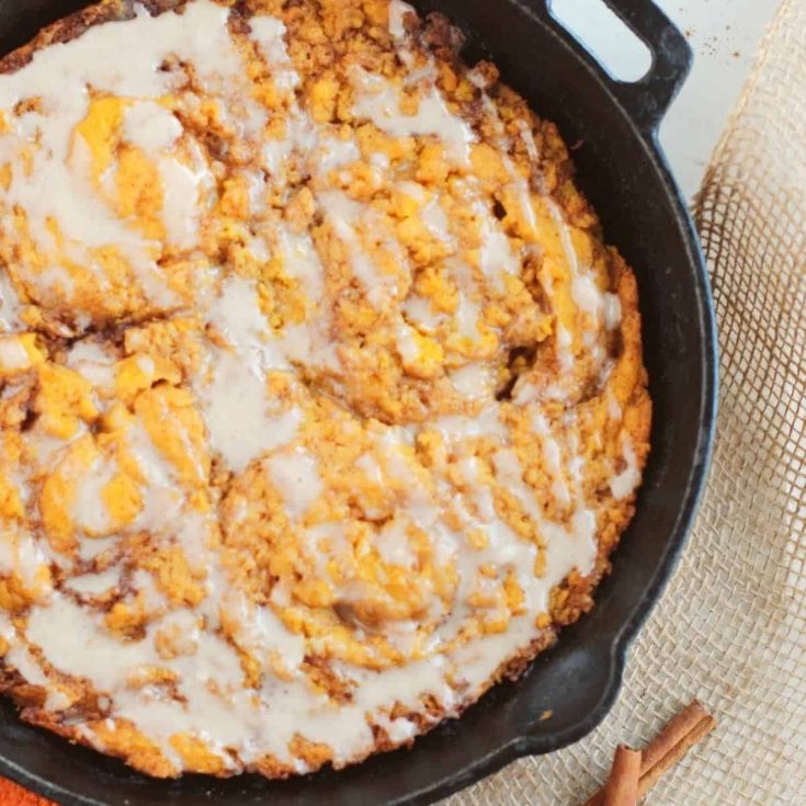 https://www.anoffgridlife.com/wp-content/uploads/Pumpkin-Cinnamon-Roll-Skillet-Cake-Recipe-2-735x735.jpg