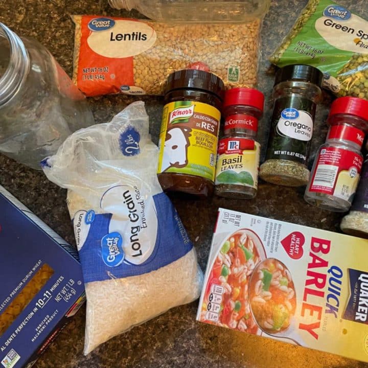 Ingredients for mason jar soup mix.